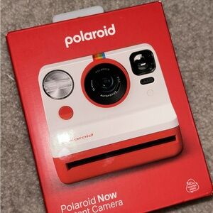 Polaroid Now 2nd Generation I-Type Instant Film Camera - Red